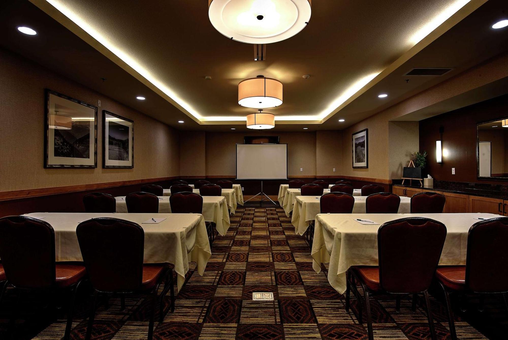 Hotel Homewood By Hilton,